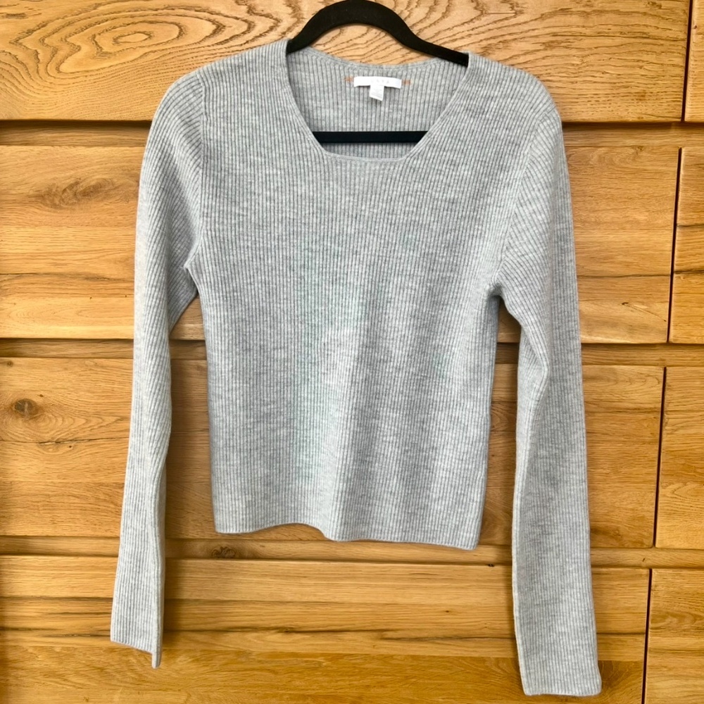 Lunya Grey Cashmere Sweater sz Large